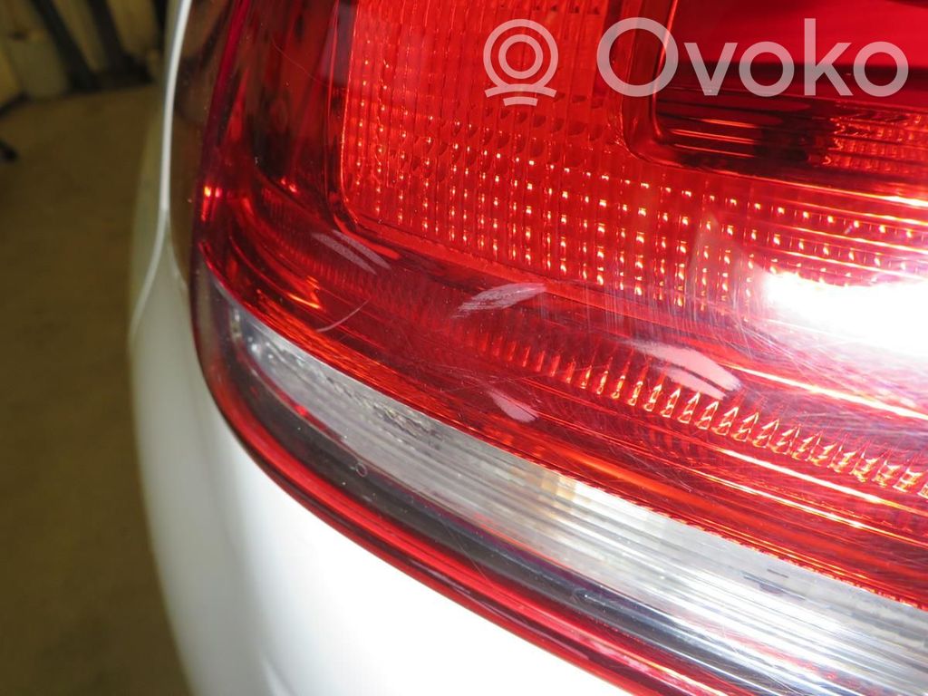Volkswagen Golf VII Galinis žibintas kėbule 