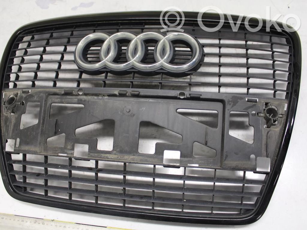 Audi A6 S6 C6 4F Mascherina inferiore del paraurti anteriore 