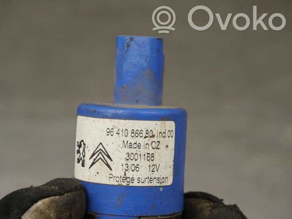 Peugeot 407 Pompa spryskiwacza lampy przedniej 