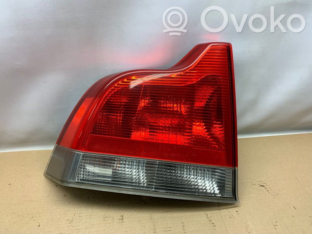 Volvo S60 Aizmugurējais lukturis virsbūvē 