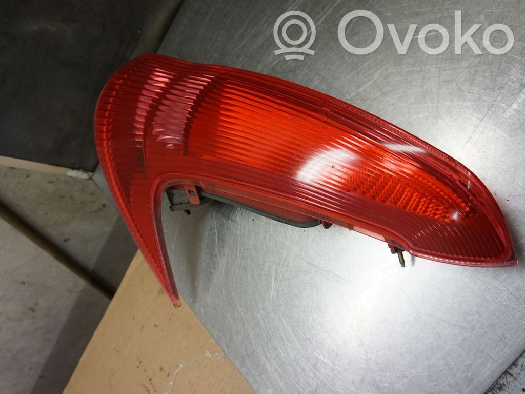Peugeot 206 Lampa tylna 