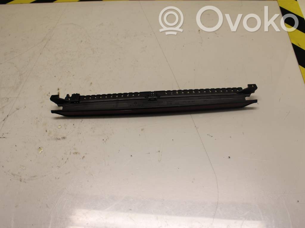Volkswagen Golf IV Luz de freno adicional/tercera 