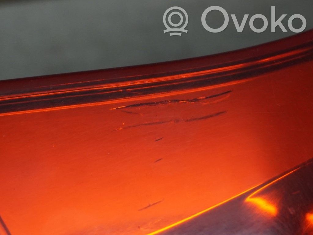 Volvo V70 Tailgate rear/tail lights 