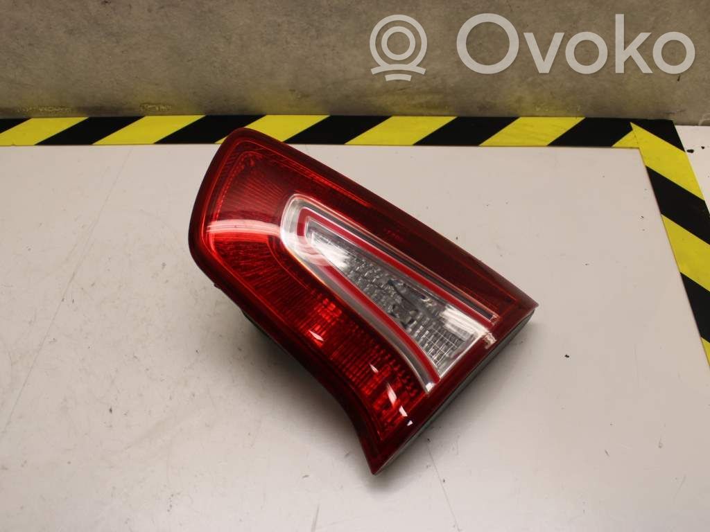 KIA Sportage Lampy tylnej klapy bagażnika 