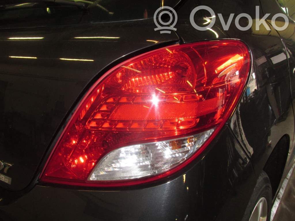 Peugeot 207 Lampa tylna 