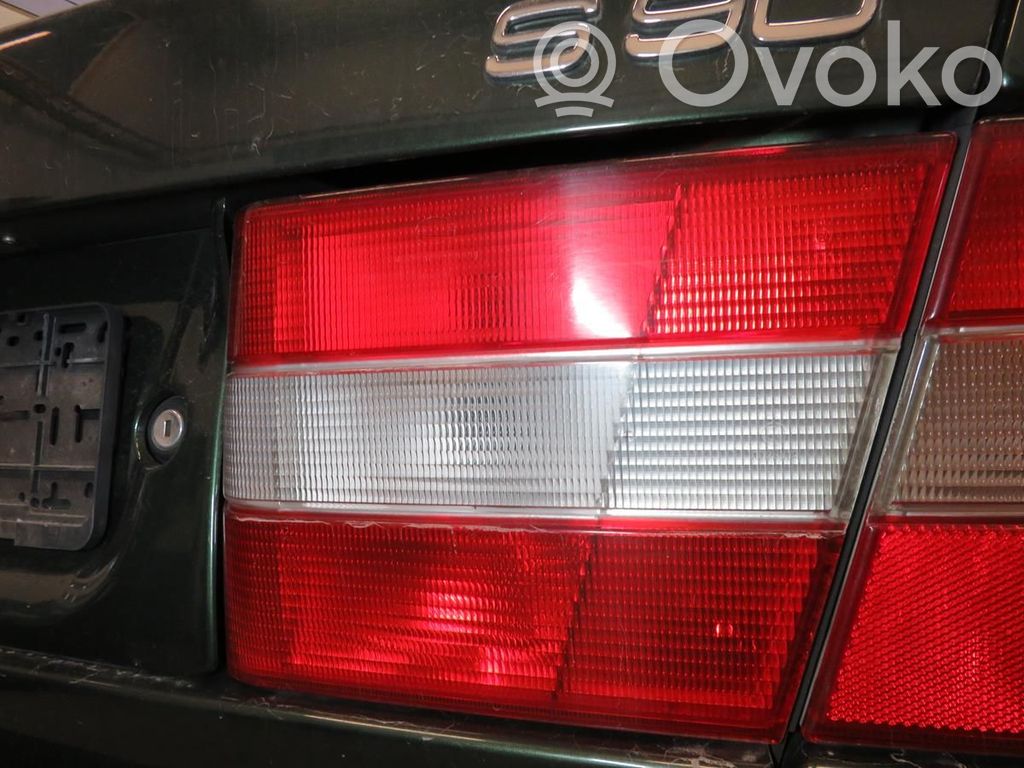 Volvo S90, V90 Takaluukun takavalot