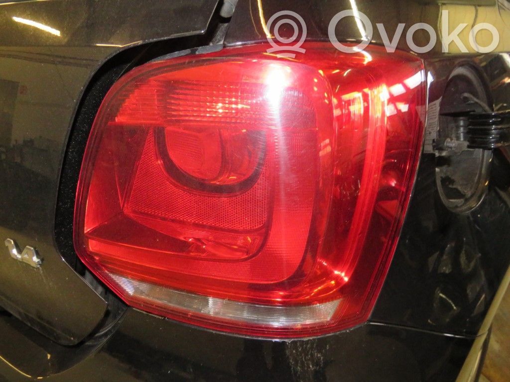 Volkswagen Polo V 6R Lampa tylna 