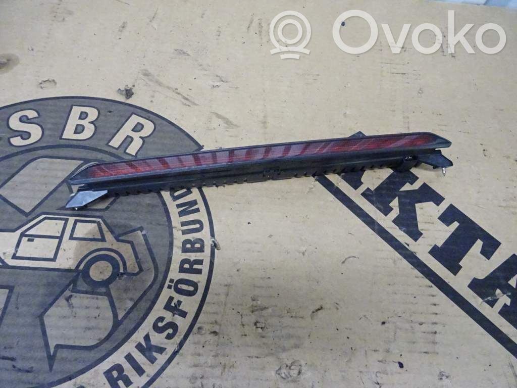 Volkswagen PASSAT B5.5 Luz de freno adicional/tercera 
