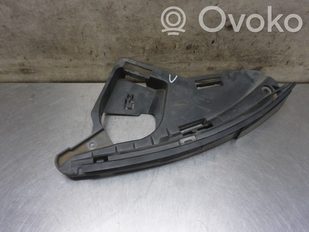 Volvo XC60 Etupuskurin kannake 