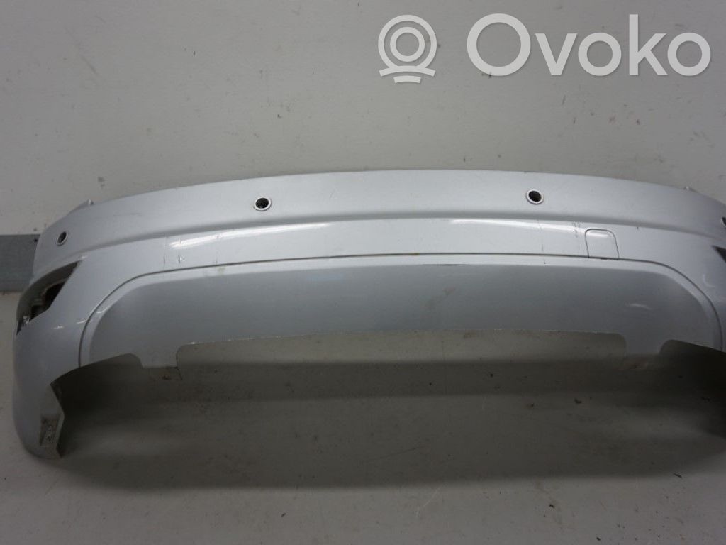 Ford Focus Traversa del paraurti posteriore 