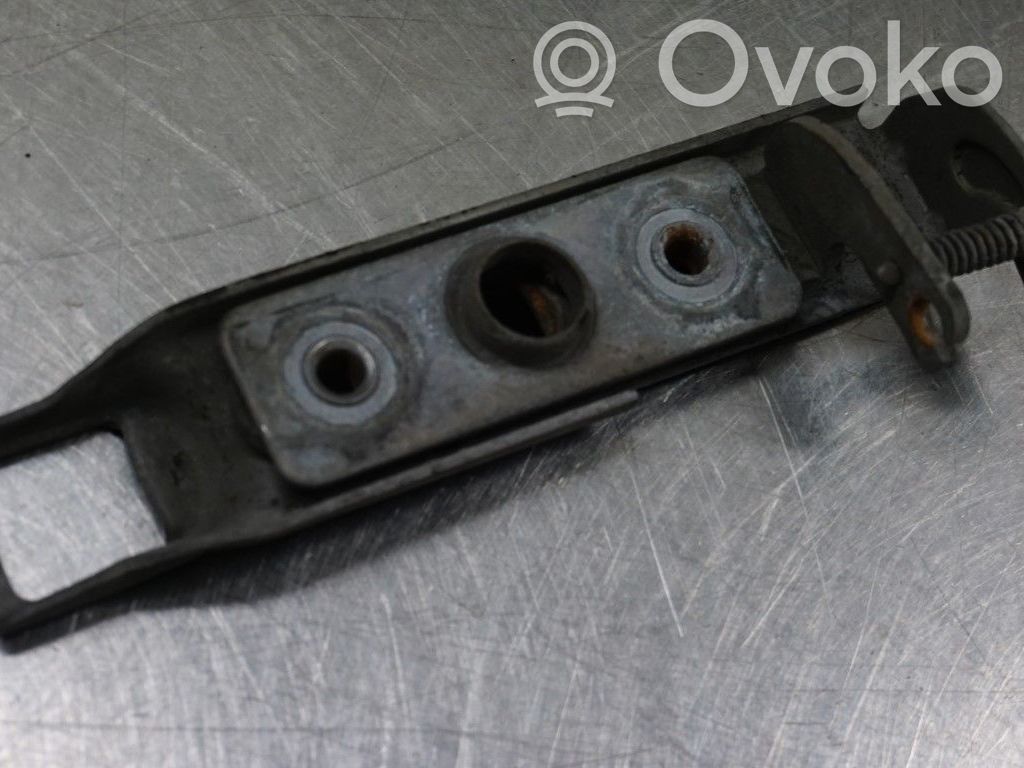 Volkswagen Crafter Serrure de capot