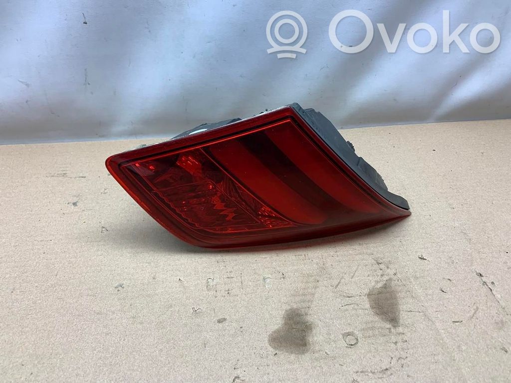Peugeot 308 Lampy tylnej klapy bagażnika 