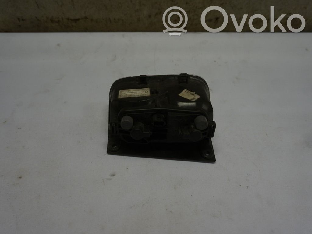 Renault Trafic II (X83) Światło cofania