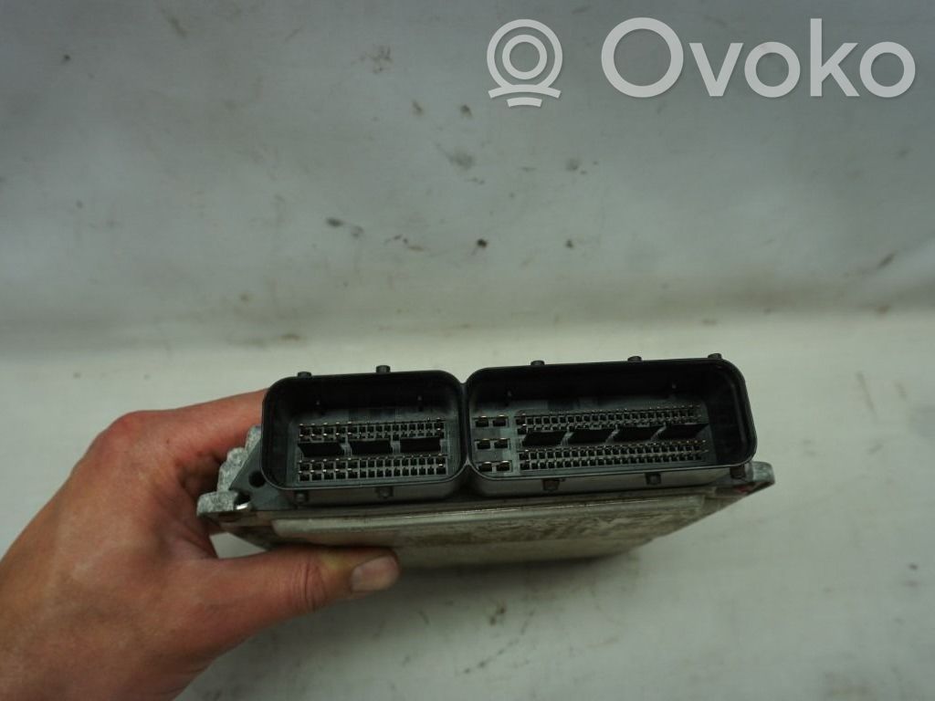 Volkswagen PASSAT CC Unitate/modul comandă injecție 