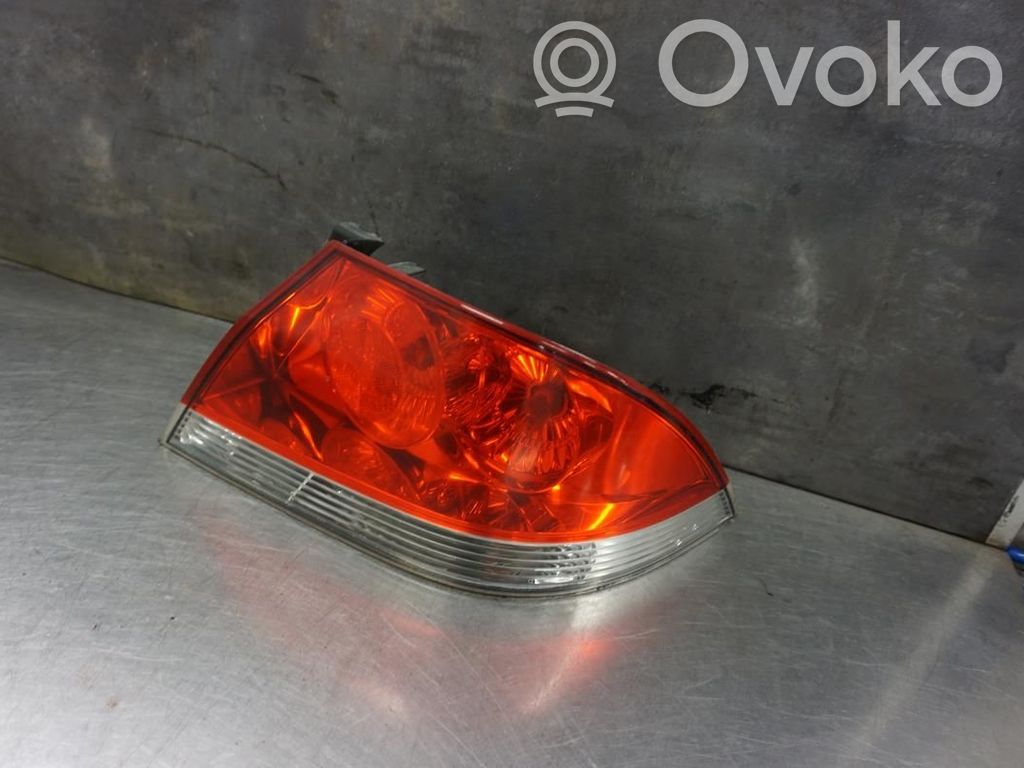 Mitsubishi Lancer Lampă spate în caroserie 