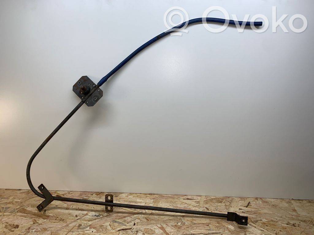 Front door manual window regulator