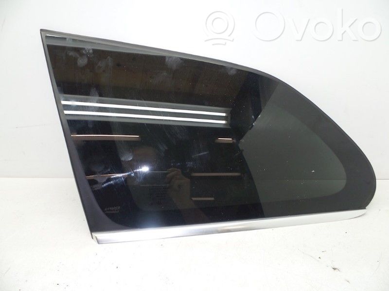 Vidrio lateral trasero