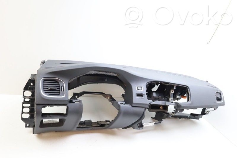 Volvo V60 Panelė 