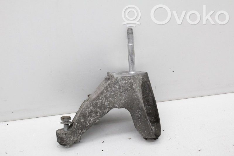 Gearbox mounting bracket   5063268,5063268