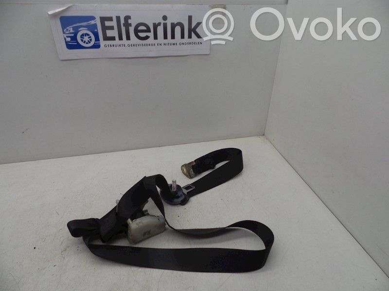 Opel Corsa B Cinturón trasero 