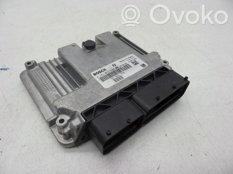 Injection control unit/module   0281013568,55563338,0281013568,55563338