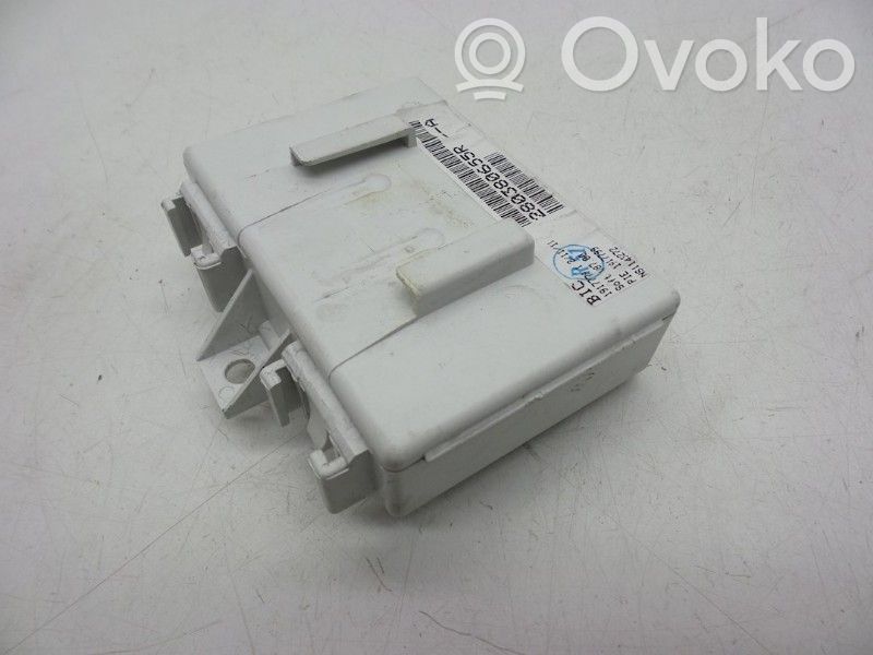 Opel Movano B Moduł / Sterownik GPS 