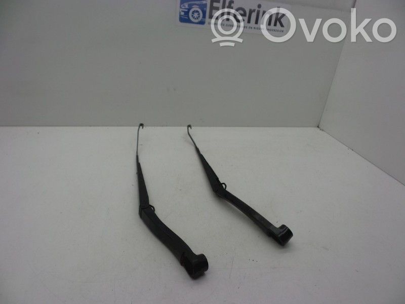 Saab 9-5 Front wiper blade arm 