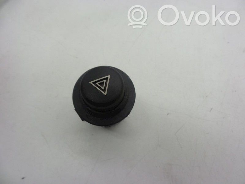 Volvo 440 Hazard light switch 