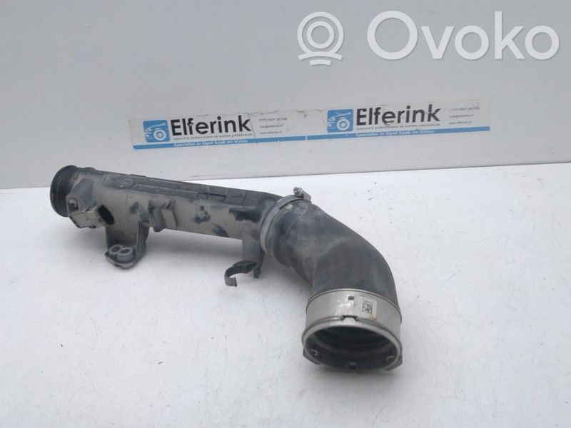 Volvo XC90 Furtun/conductă intercooler 