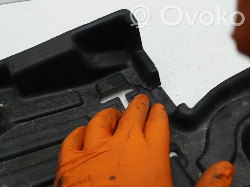 Engine splash shield/under tray   8889001394,8889001394