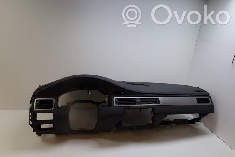 Volvo XC70 Panelė 