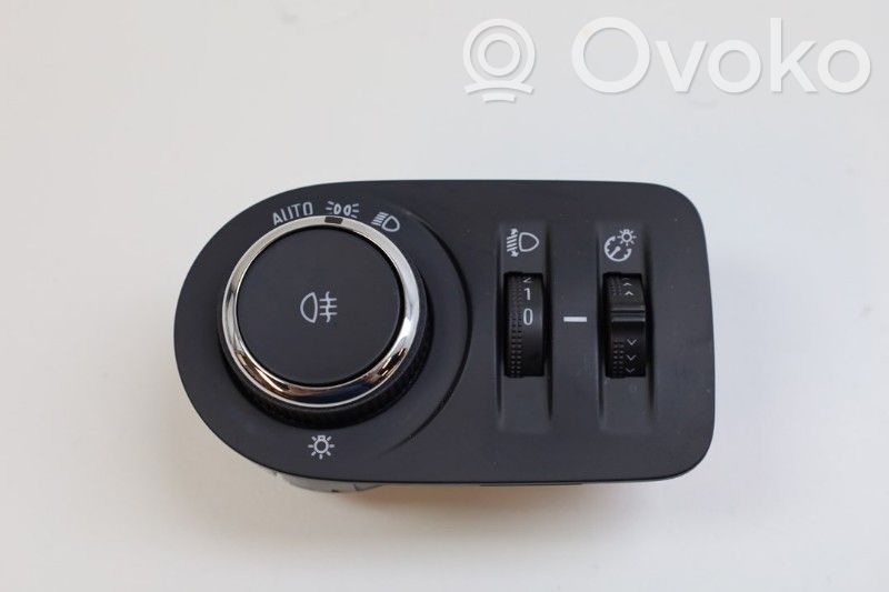 Opel Corsa F Interrupteur d’éclairage 