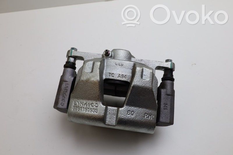 Lynk & co 01 Etujarrusatula 