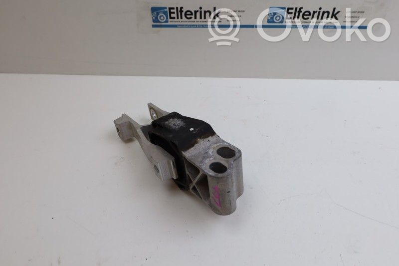 Lynk & co 01 Engine mount bracket 