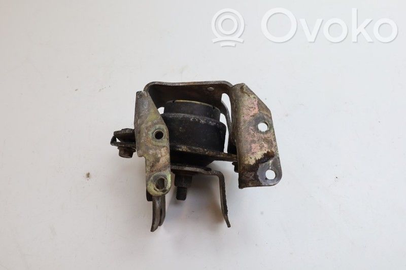 Engine mount bracket   7545650,7545650