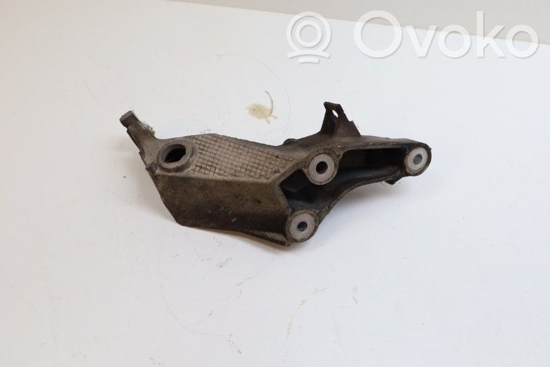 Engine mount bracket   5063300,5063300