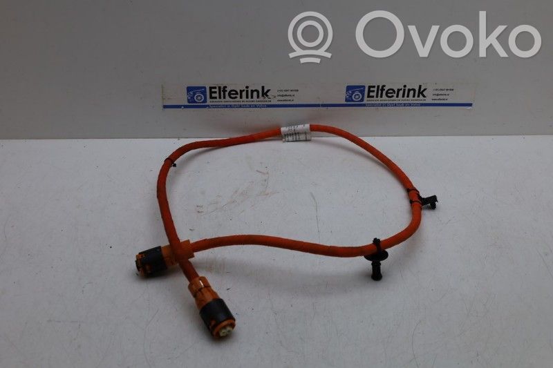 Lynk & co 01 Cavo ad alta tensione 
