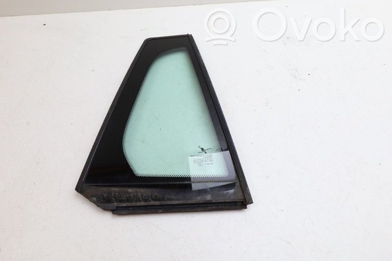 Saab 9-3 Ver2 Vidrio lateral trasero 