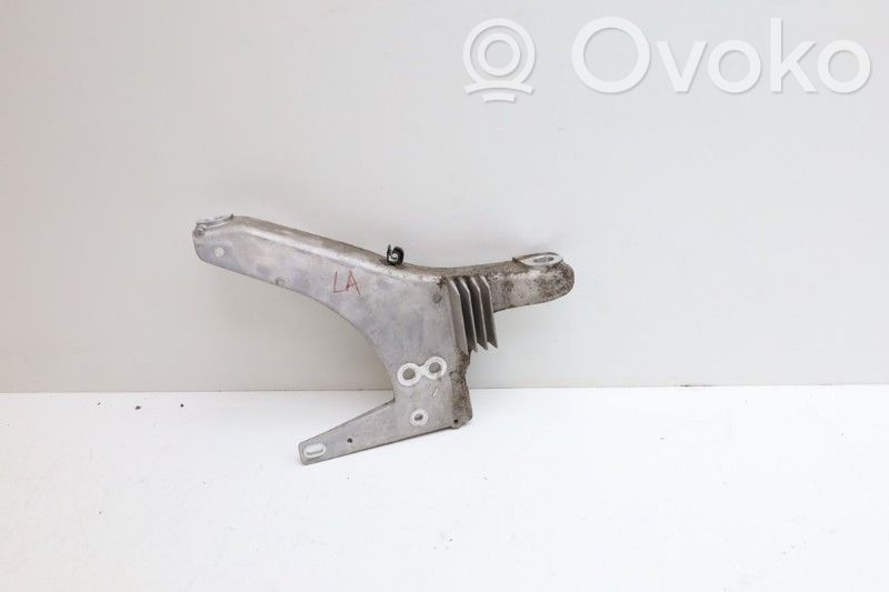Volvo XC40 Other under body part 