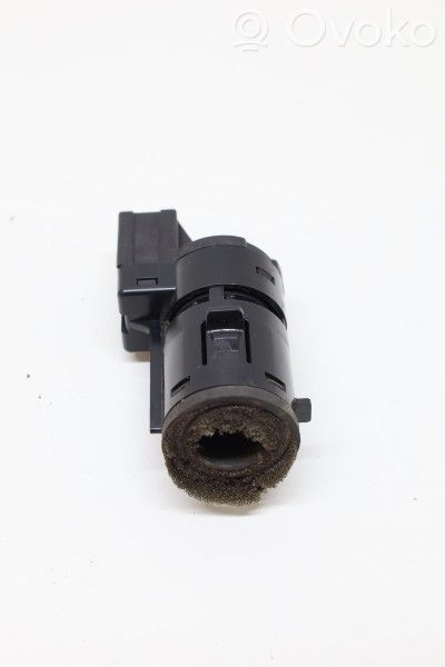 Interior temperature sensor   3524841,3524841