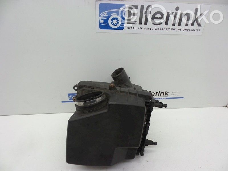 Opel Corsa D Cutie filtru aer 