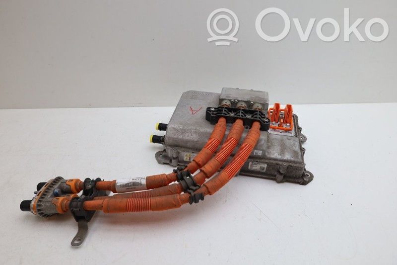 Inversor/convertidor de voltaje   32335132,32335132