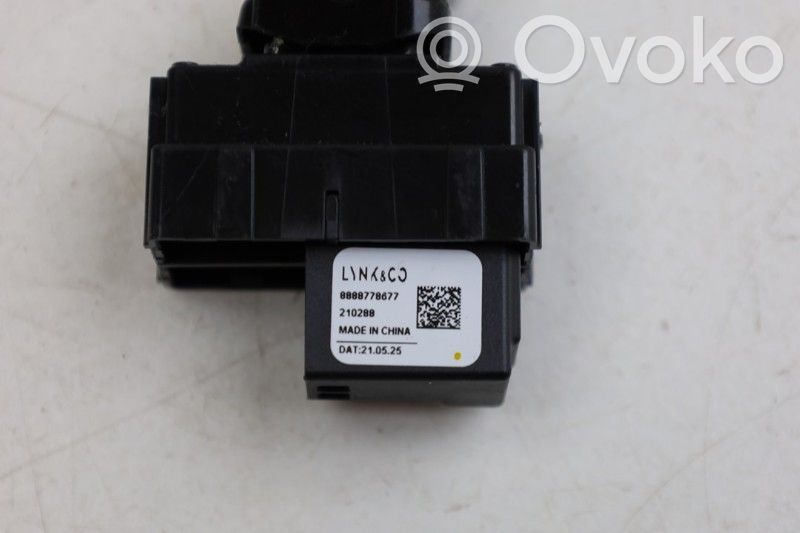 Lynk & co 01 Electric window control switch 