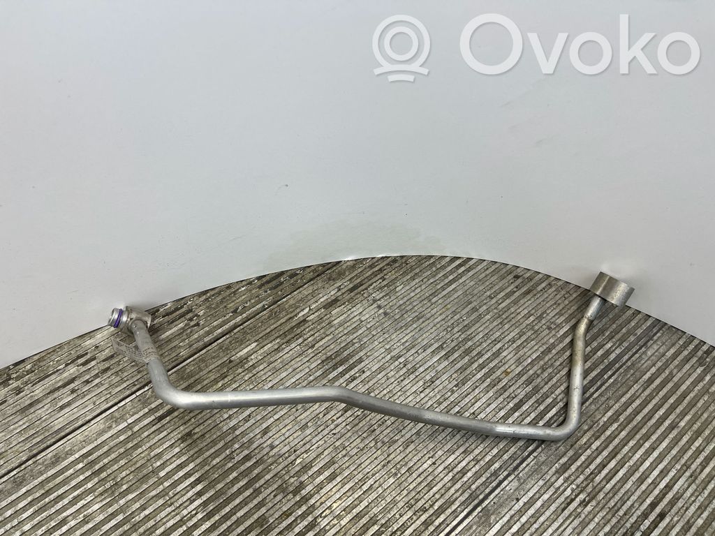 Ilmastointilaitteen putki (A/C)   95B260702F