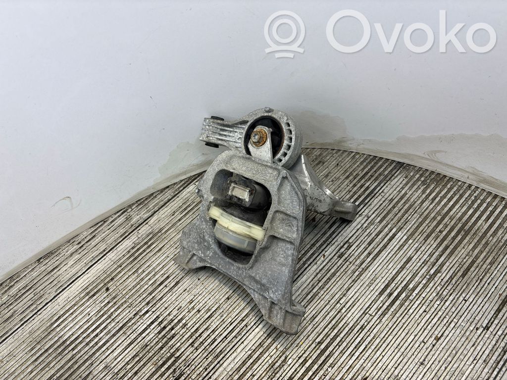 Engine mount bracket   4A110010,9817223080