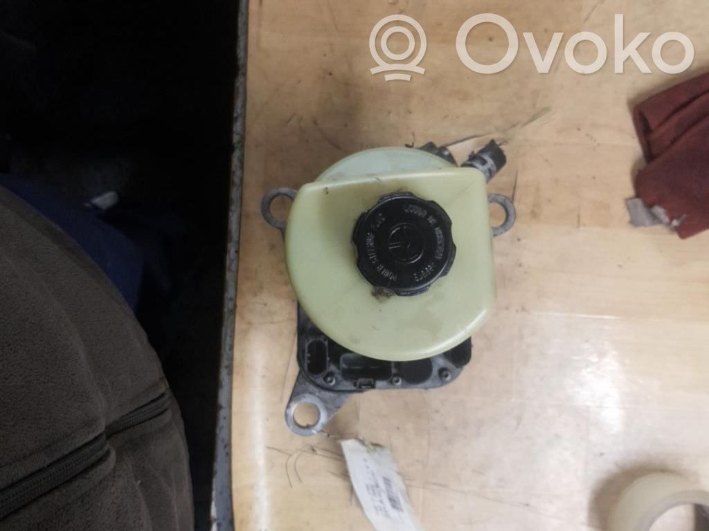 Ford C-MAX I Power steering pump 