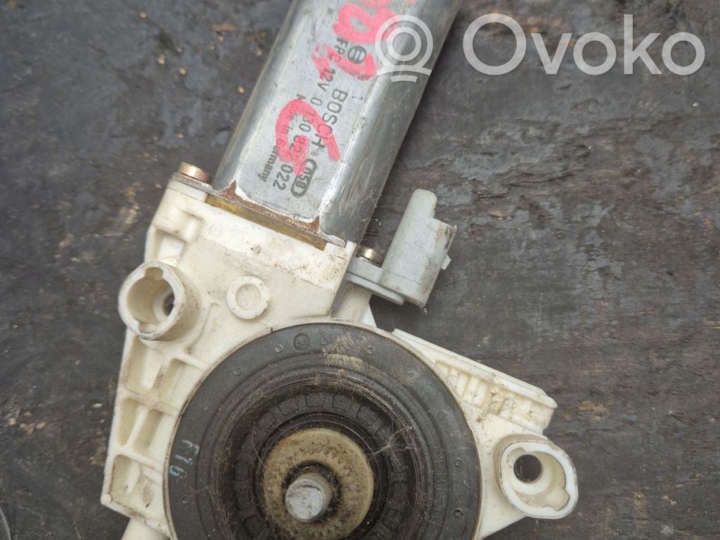 Peugeot 307 Silnik regulatora szyby drzwi przednich 