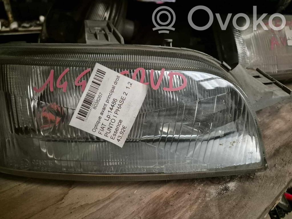 Fiat Punto (176) Lampa przednia 
