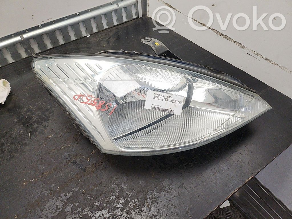 Ford Focus Headlight/headlamp 