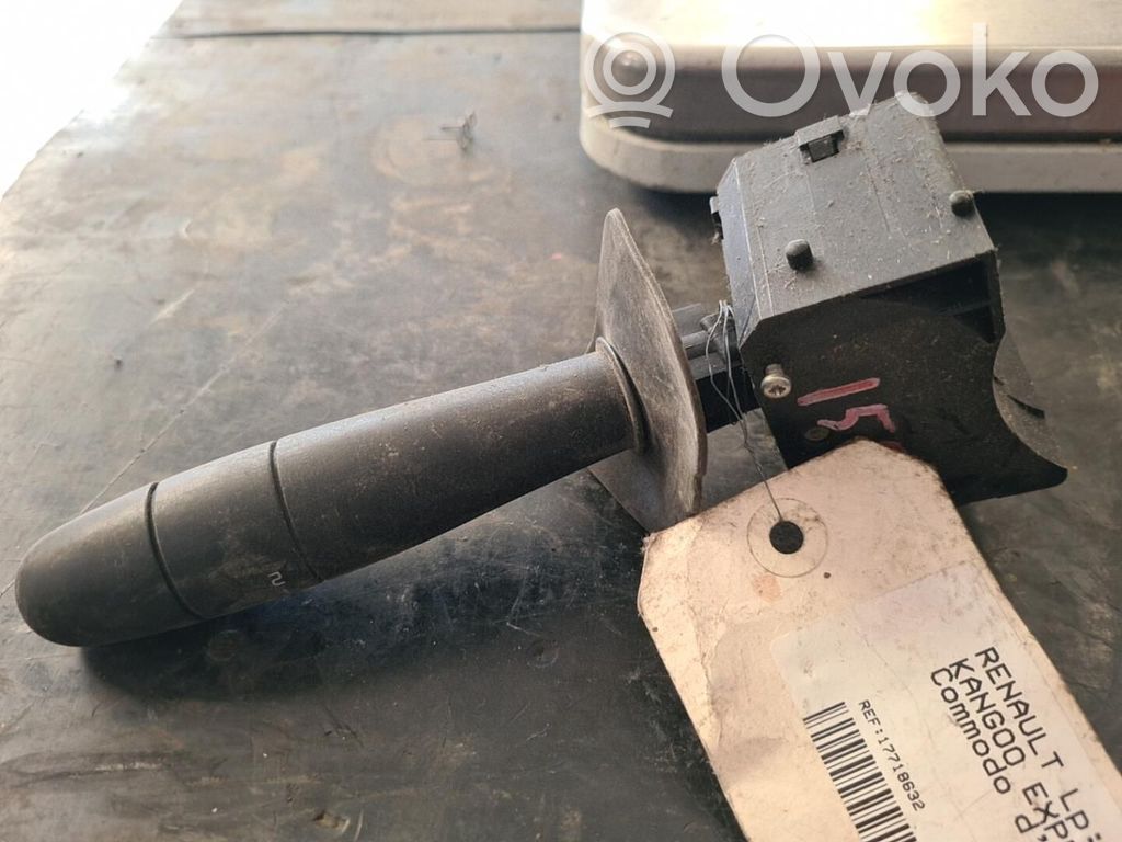 Renault Kangoo I Wiper control stalk 